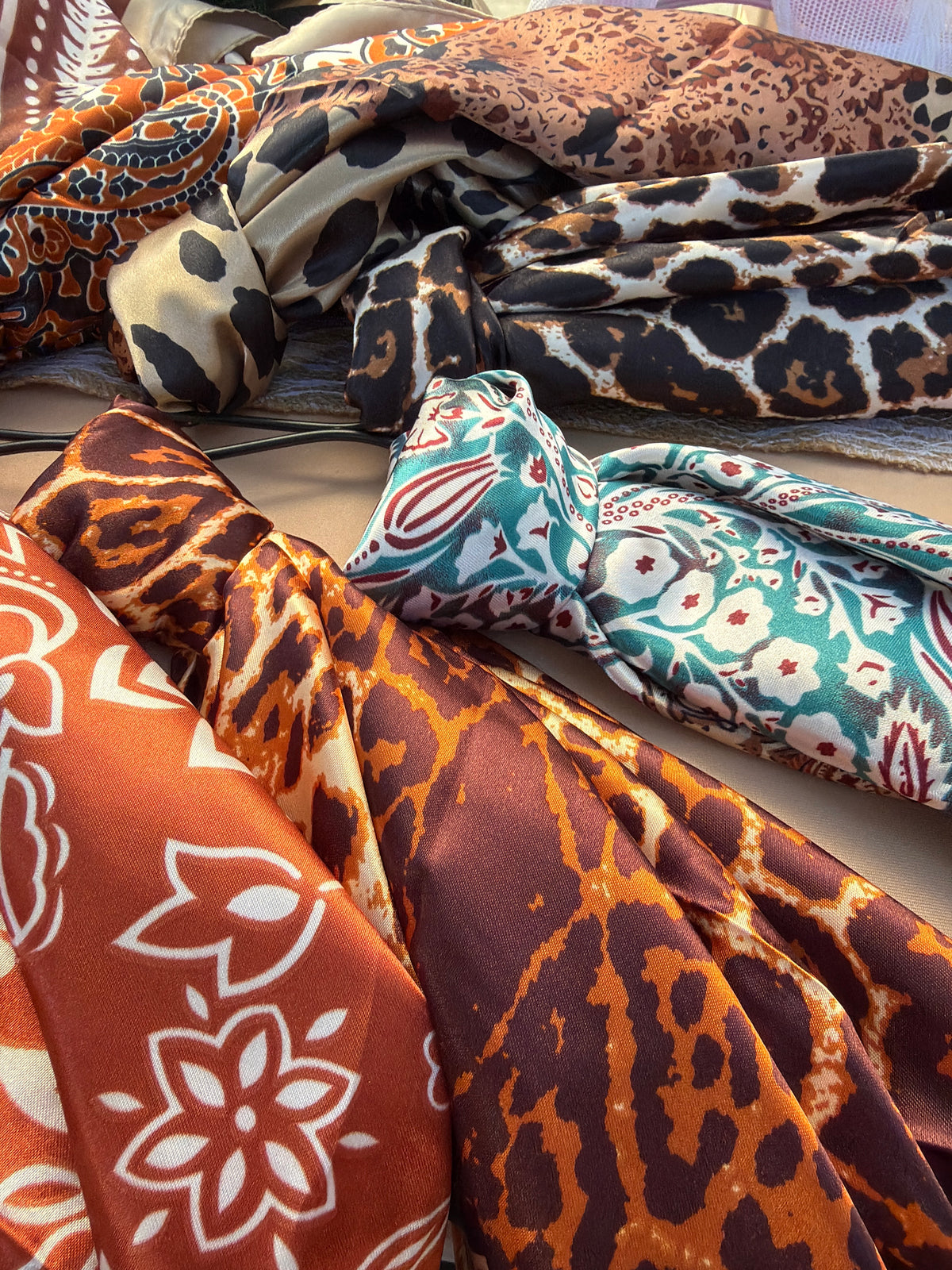 Satin Wild Rags 35x35